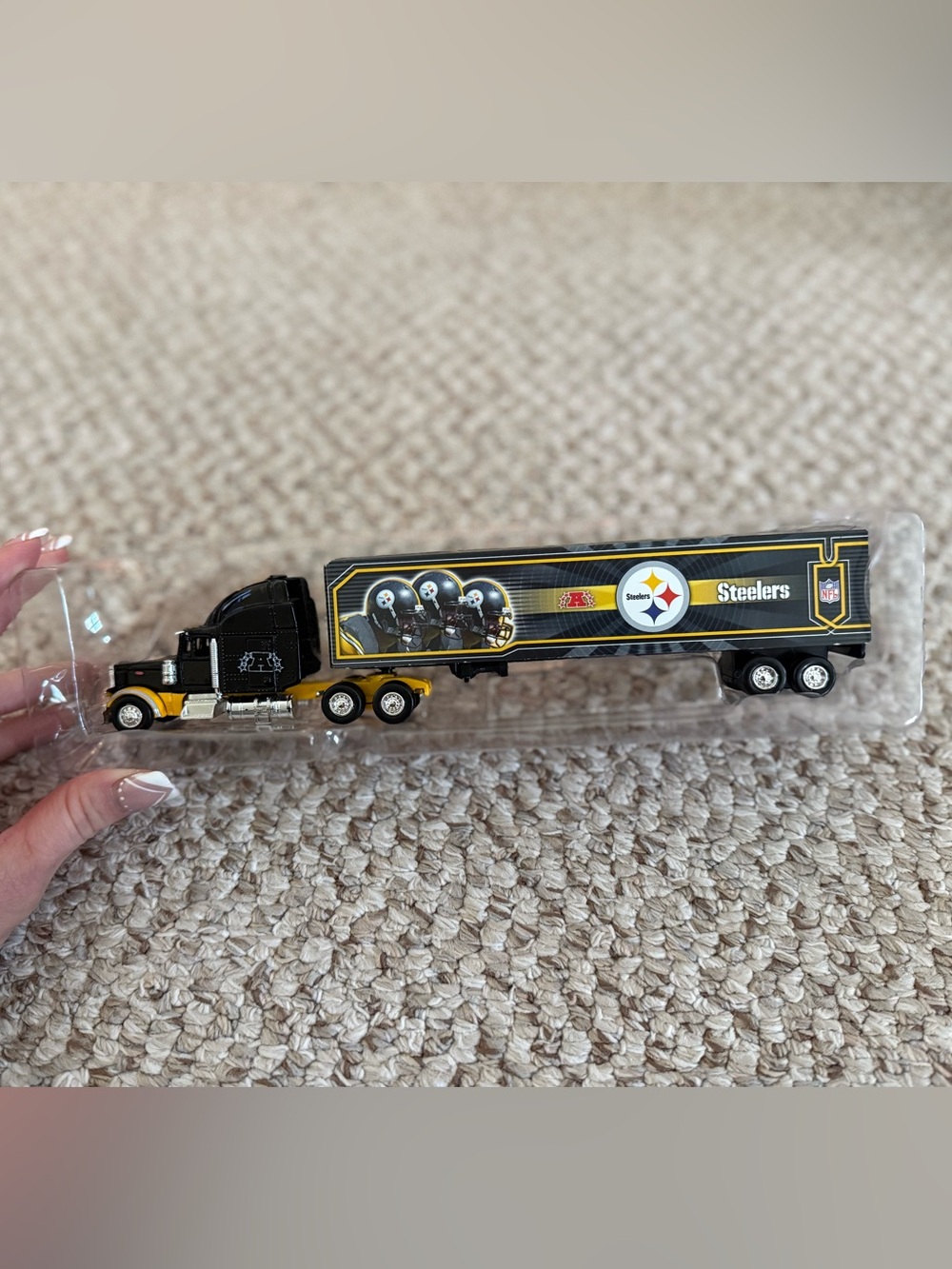 NFL Steelers Black & Yellow Toy Semi Truck